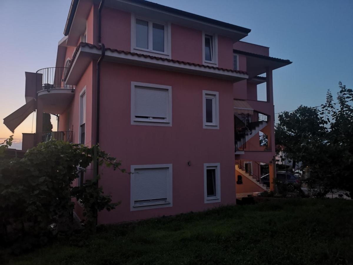 Apartment & Rooms Lilis Izola Eksteriør bilde